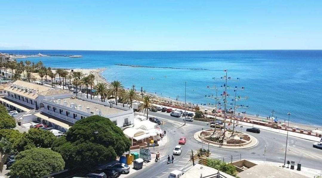 Apartamentos Holidays Benalbeach Benalmádena Buitenkant foto